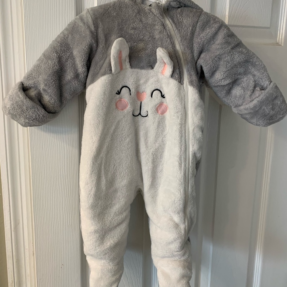 Baby’s winter snow suit